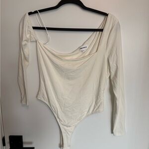 Superdown Off-Shoulder Cream Bodysuit